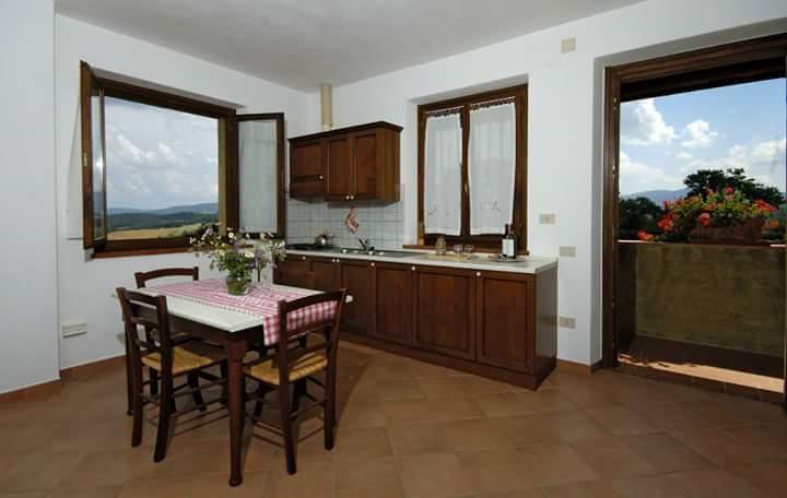 Montecastelli Pisano Agriturismo San Nicolo מראה חיצוני תמונה