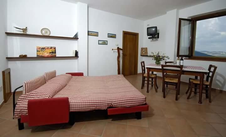 Montecastelli Pisano Agriturismo San Nicolo מראה חיצוני תמונה