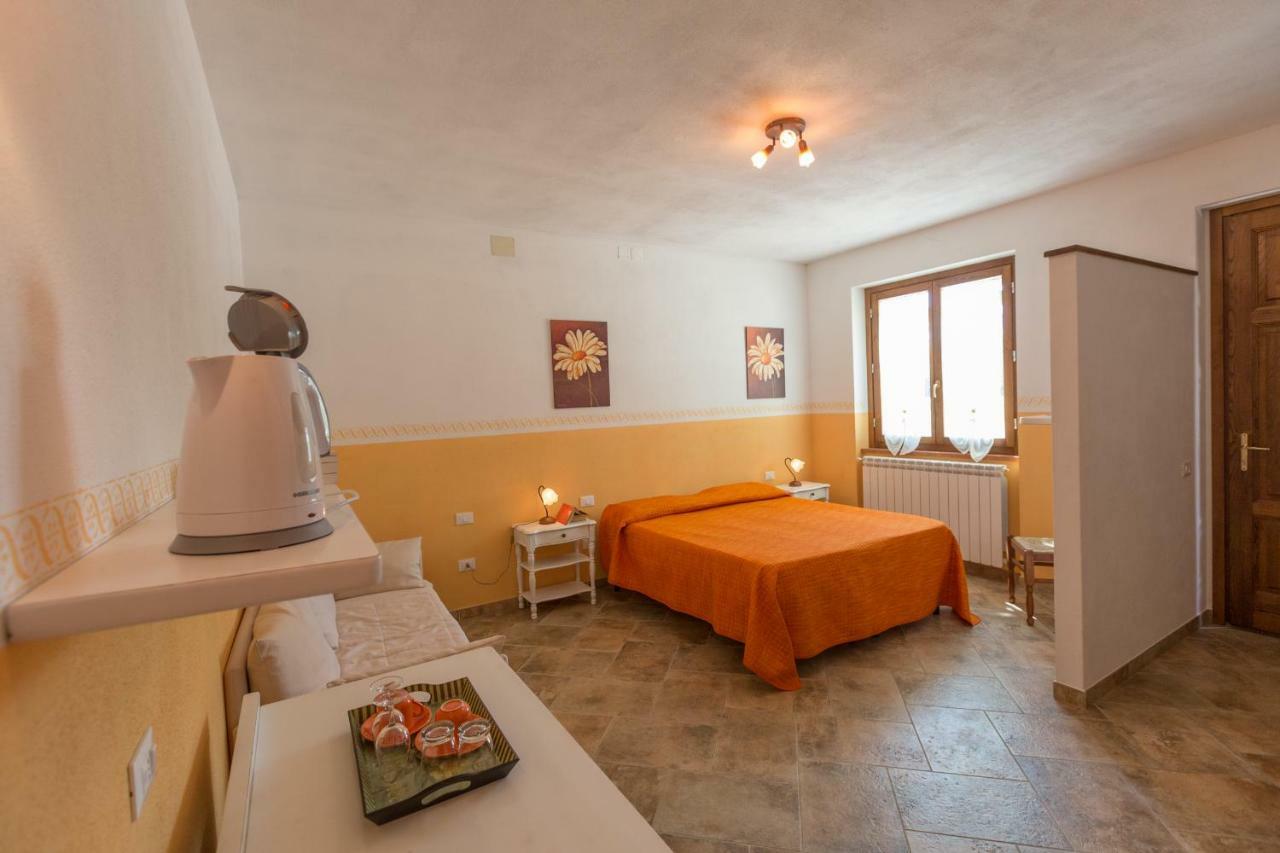 Montecastelli Pisano Agriturismo San Nicolo מראה חיצוני תמונה